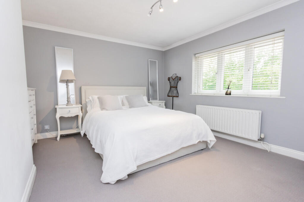 Screenshot 2025-1...