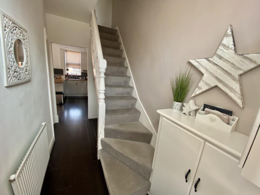 Hallway_lge