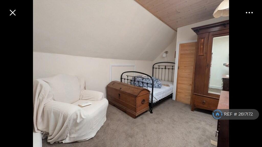 Loft Room Front 