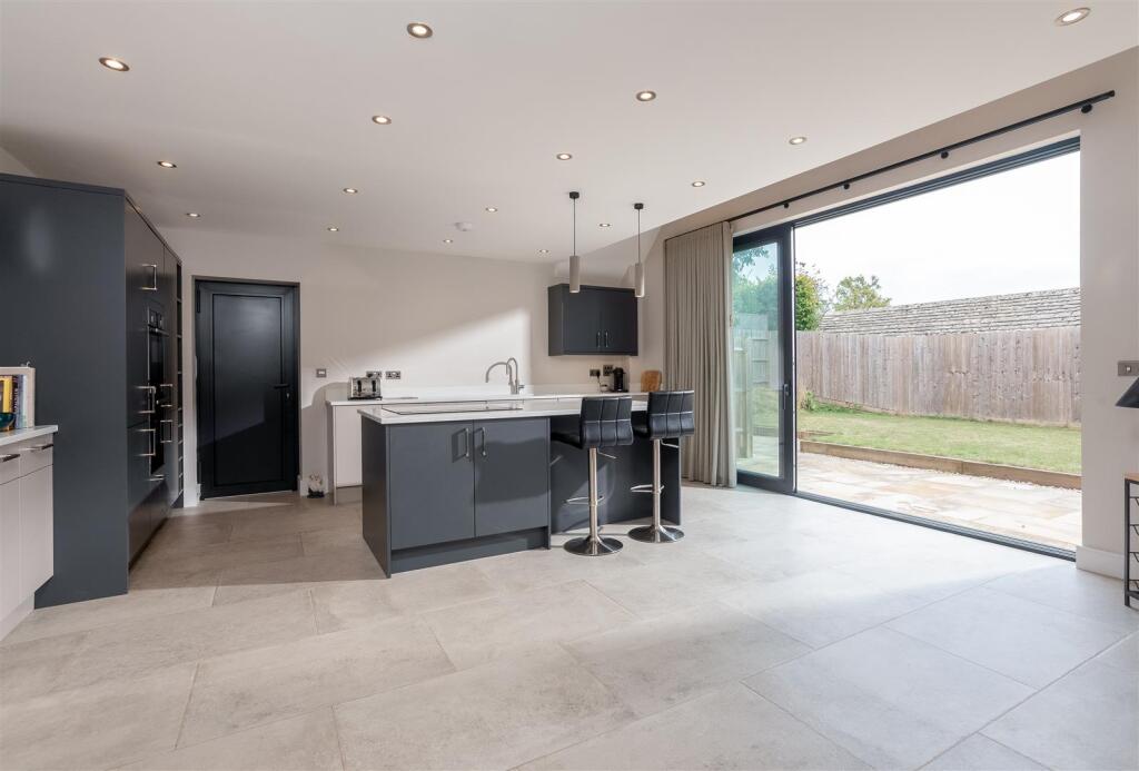 12 Lavender Drive 1829-6.jpg