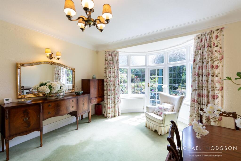 Queen Alexandra Road-13.jpg