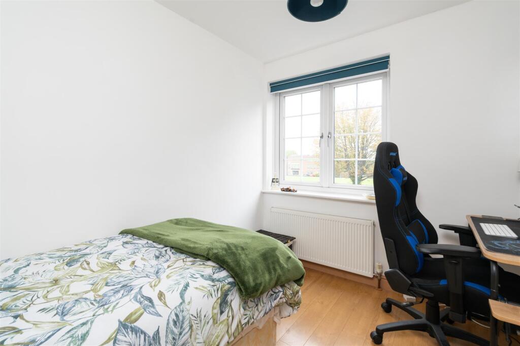 178 Dingle Lane_1.jpg