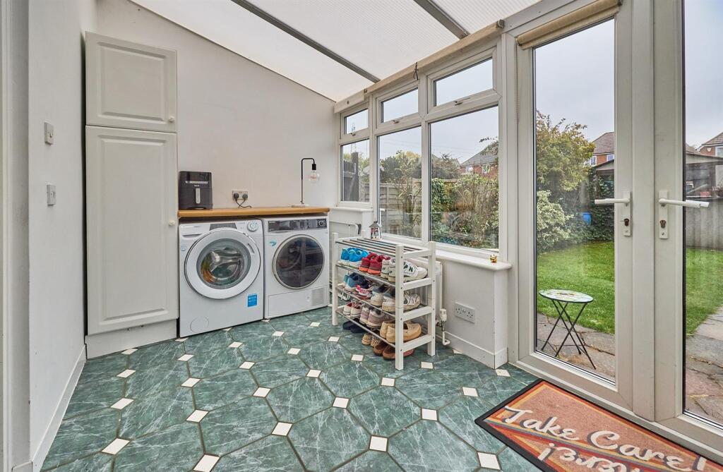 Conservatory/Utility