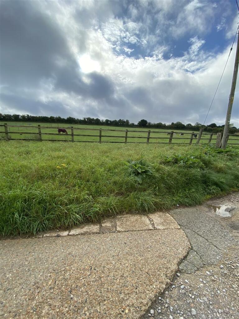 2 Wisdom Lane front view.jpg