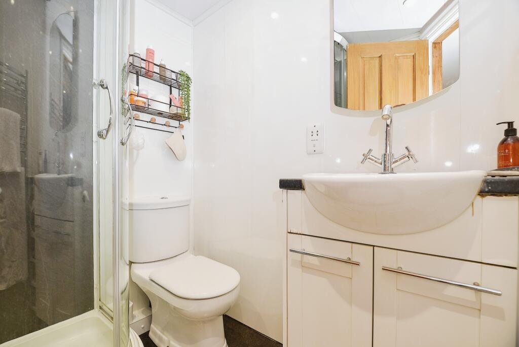 Master En-suite