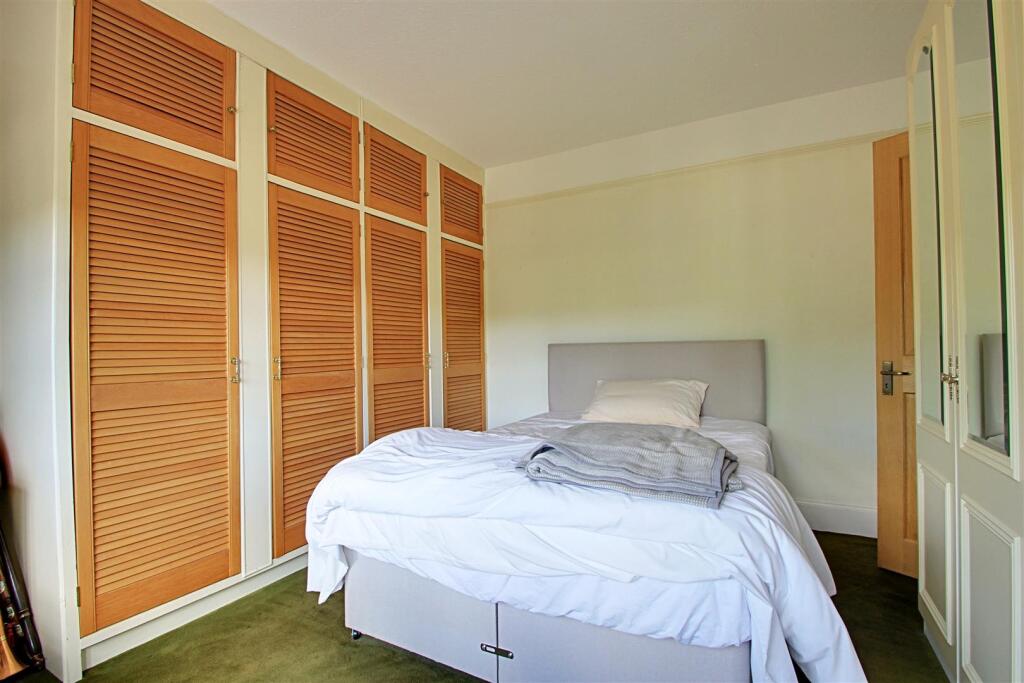 Bedroom 2.jpg