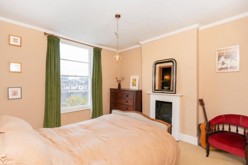 4U0CPMR - Bedroom H.jpg