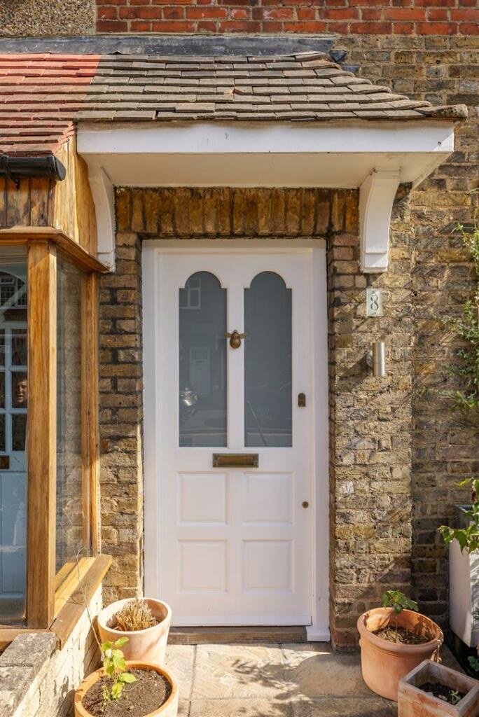 Lewis Avenue, E17