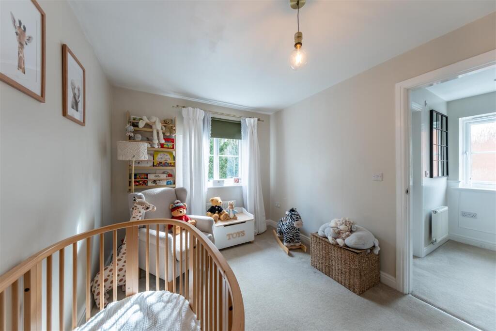 20 Shakerley Close-019.jpg