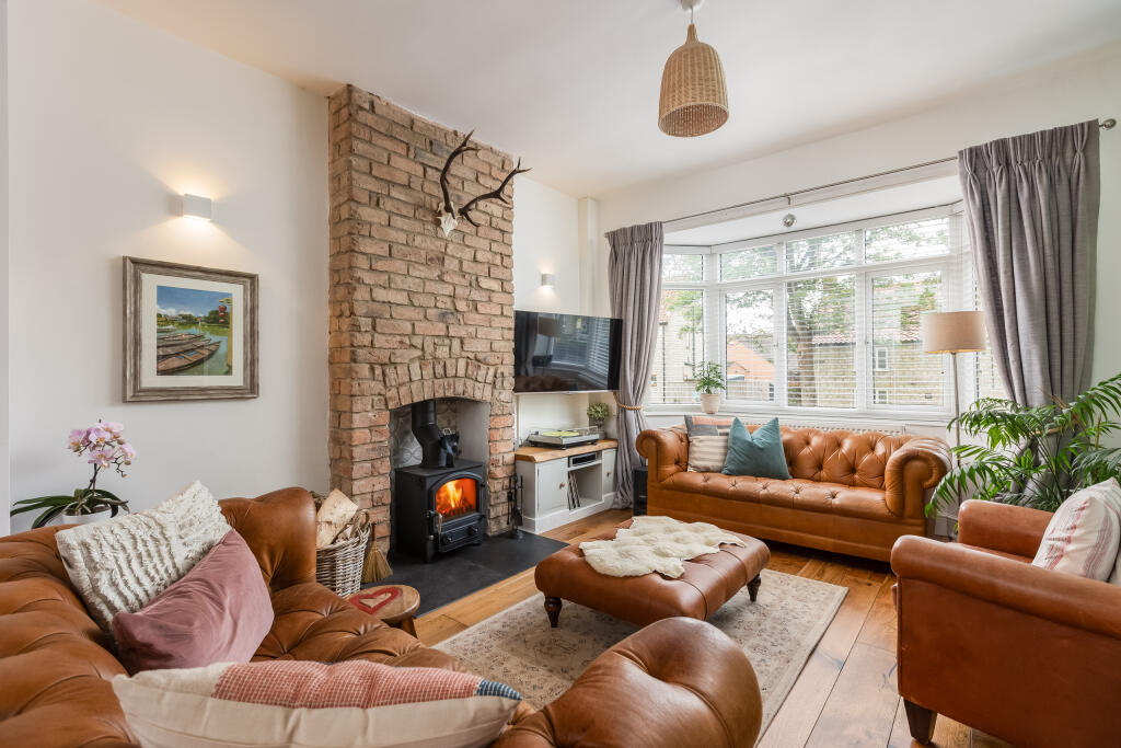 Westgate 116 Lounge Dining Room-2