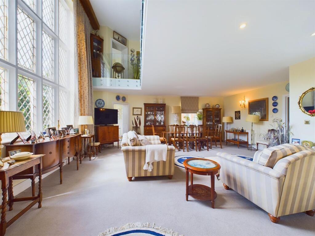 Open Plan Sitting/Dining Room