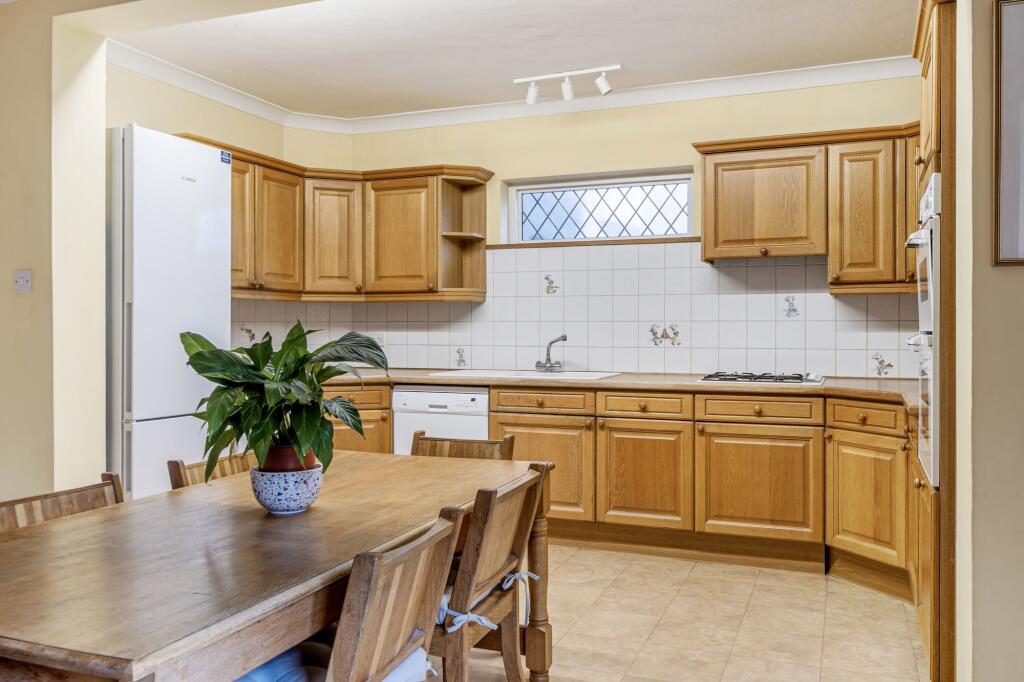 Kitchen / Breakfast Room