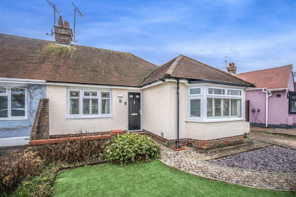 7 Leeward Road4.jpg