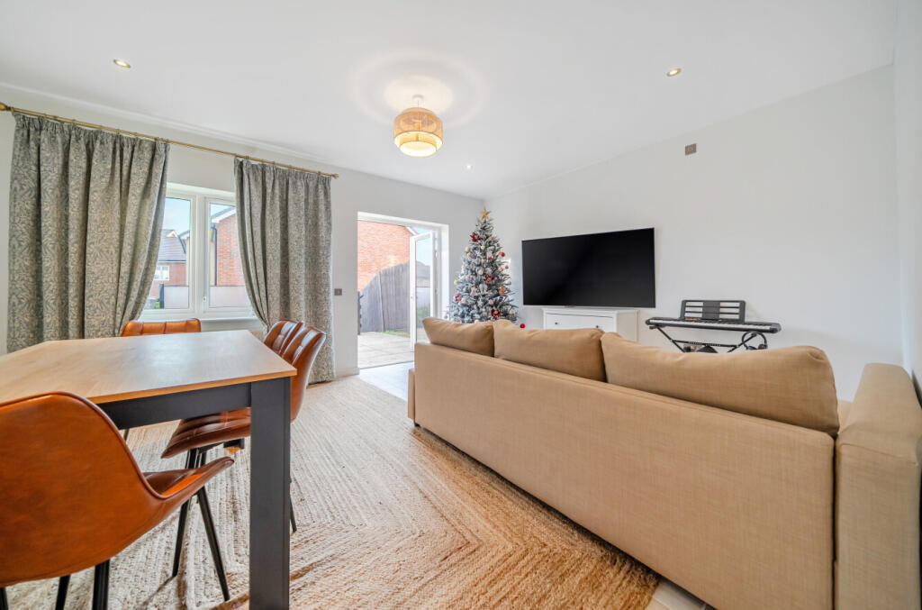 1386349-5-6942822...