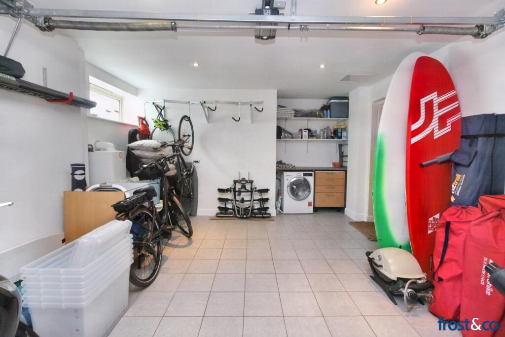 Garage Utility