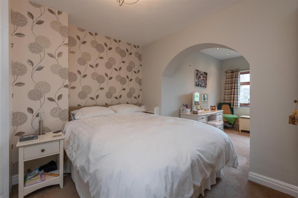 Double Bedroom 1
