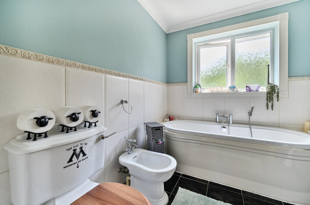 35-681c9f298fcac-...