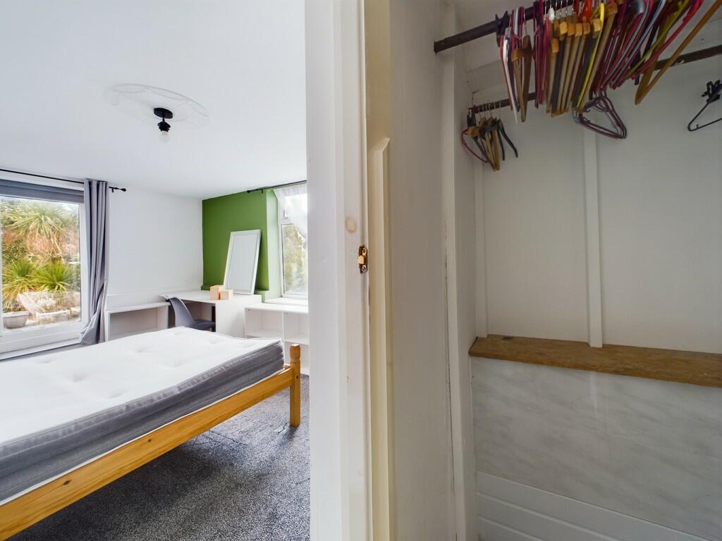 CAM02089G0-PR0385...