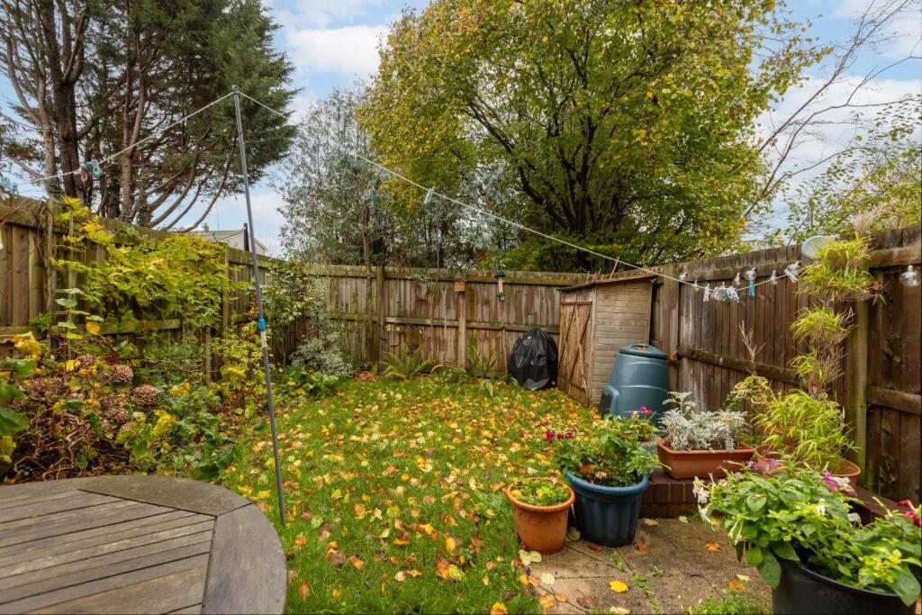 6 Fraynes Cl, BS3-25.jpg