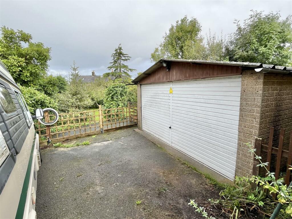 Detached Double Garage
