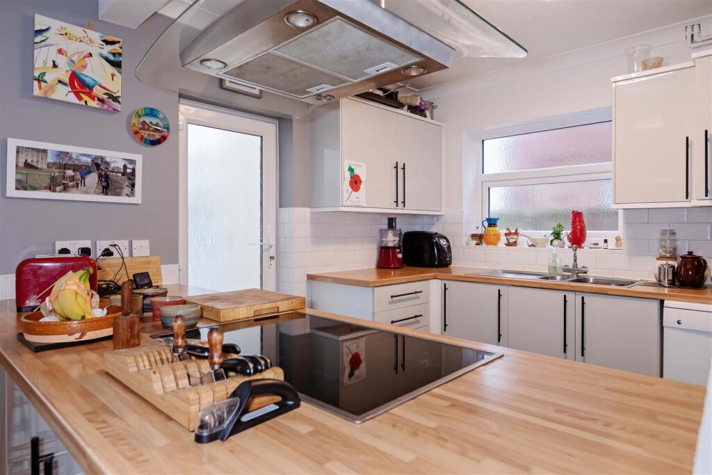 Parkfield Rd_18.jpg