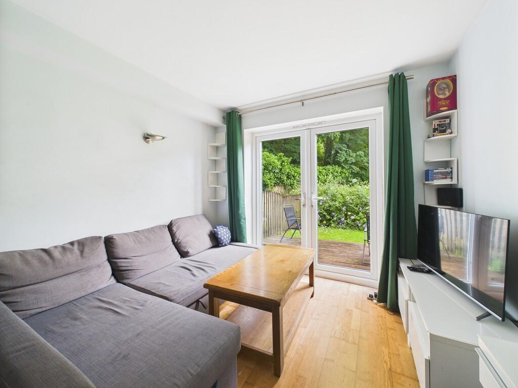 CAM02089G0-PR0507...