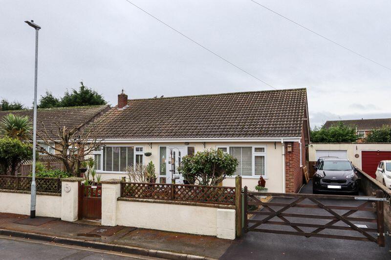 6 Churchill Avenue