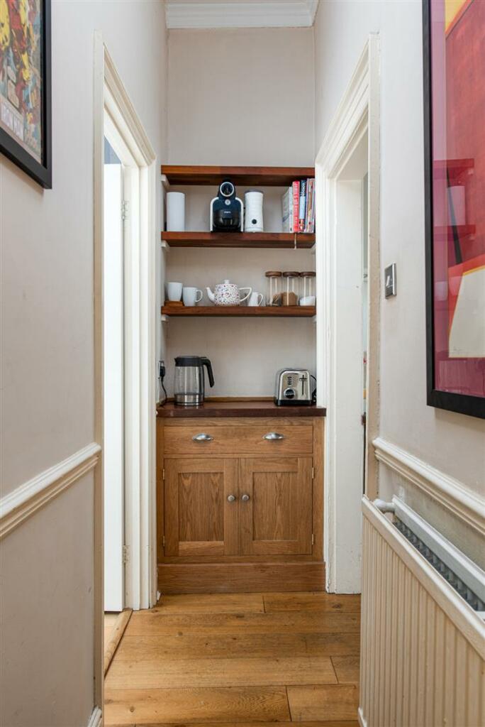 Kitchen_3.jpg