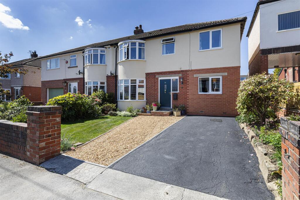 Bramleys Estate Agents - Kennedy Avenue - Fixby (4
