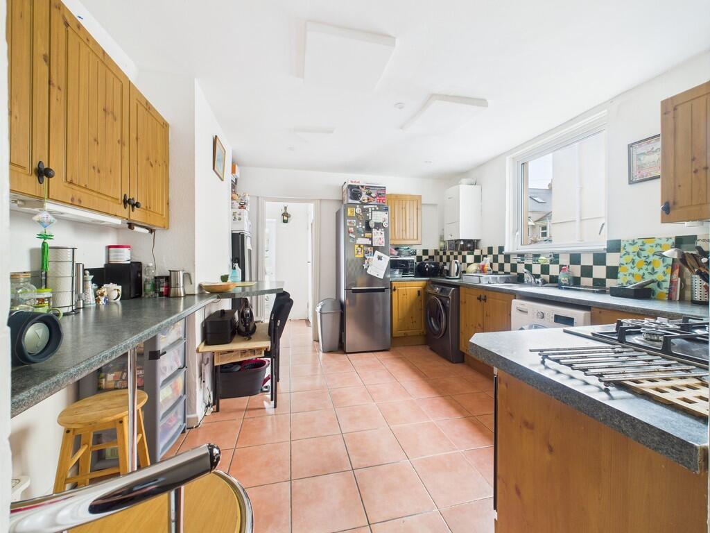 CAM02089G0-PR0529...