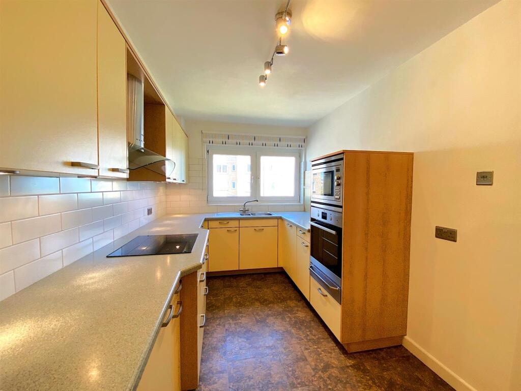 19 Grenada - Kitchen3.jpg