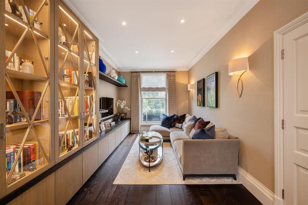 2 Ovington Street Hi-6.jpg