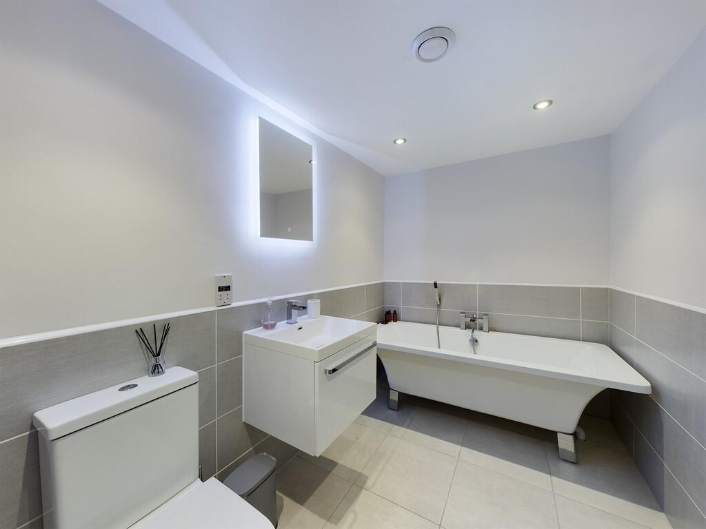 CAM00195P1-PR0592...