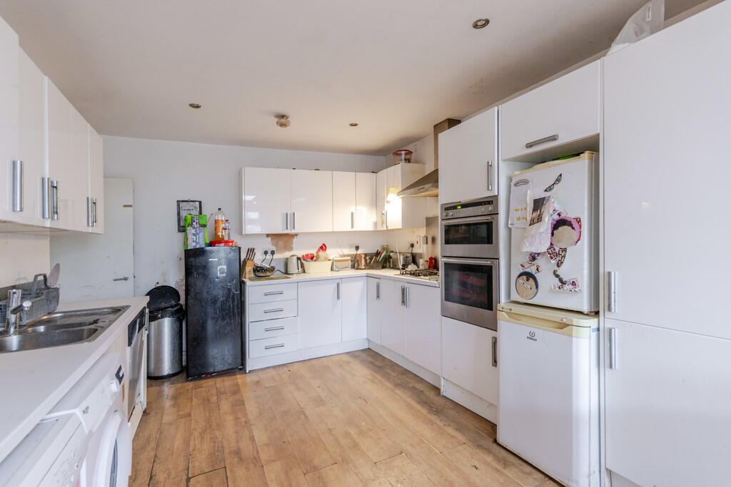 Kitchen 3