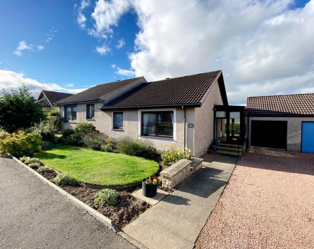 124 Robertson Road Cupar KY15 5YS