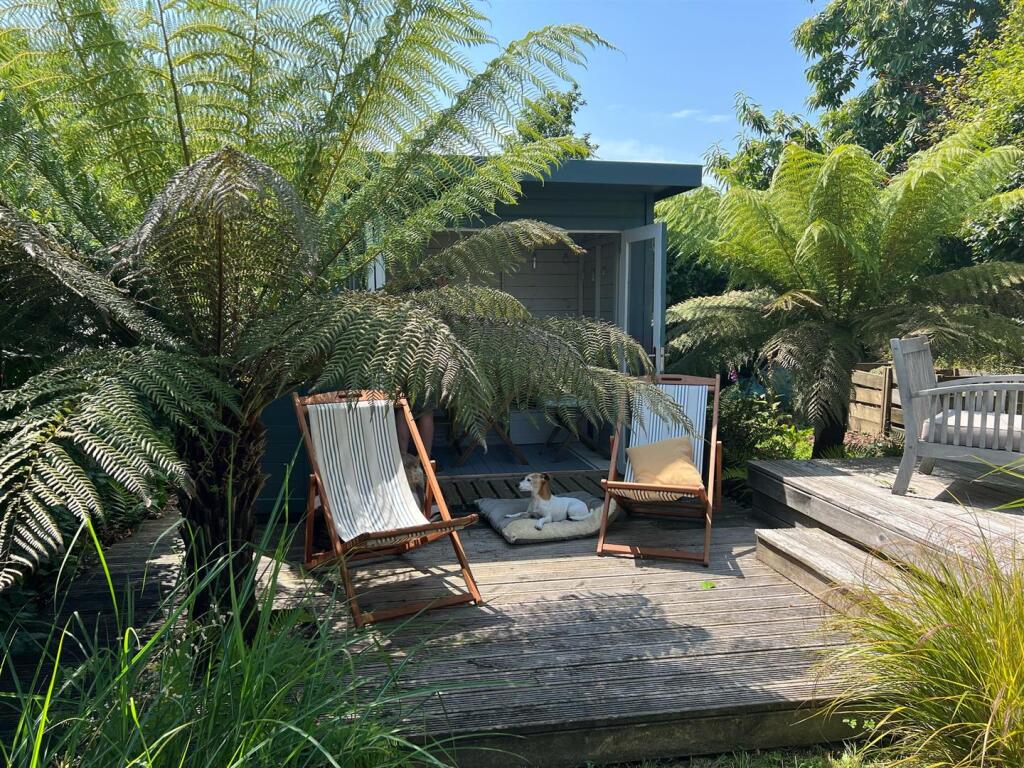 summerhouse.jpeg
