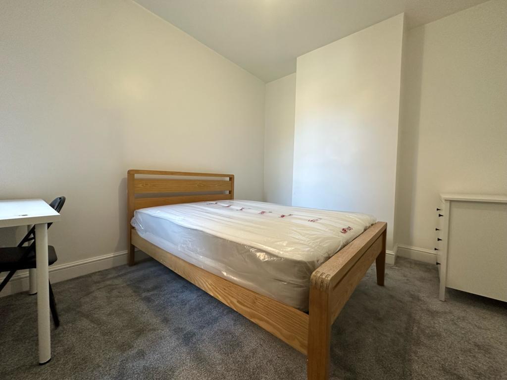 18E Bed 2 2023.jpg