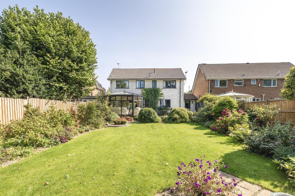 52 Oakham Drive, Coalville