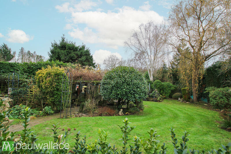 210' South West Facing Garden