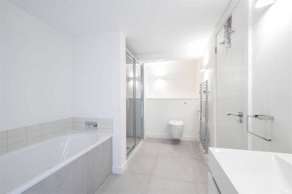 82, Craven Gardens ,21.jpg