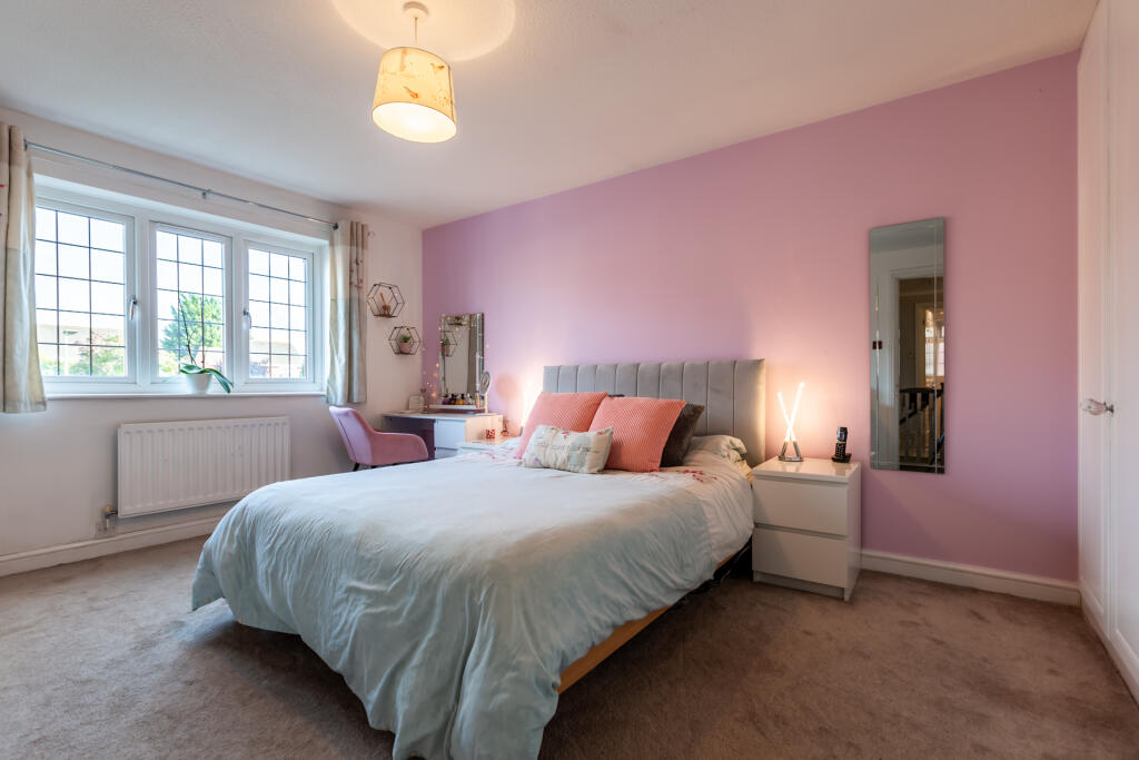 Robinson-David-Estate-Agents-Gloucester-Cherringto