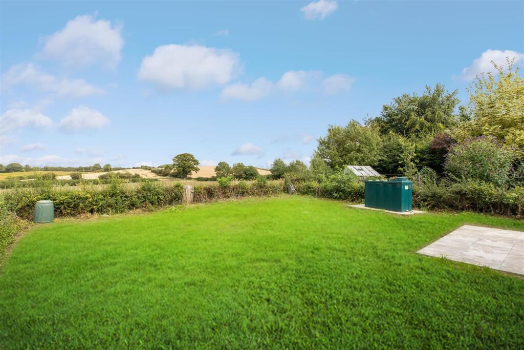 Chestnut Avenue 9 External-5 Edited.jpg