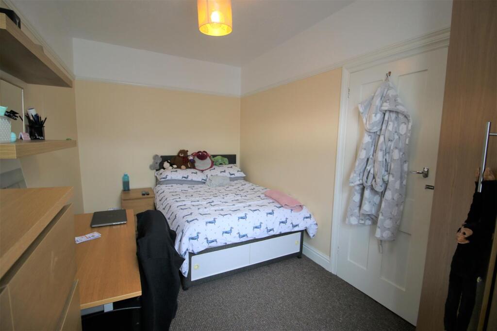 Bedroom 3.jpg