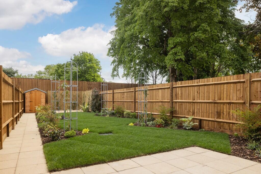 maple croft, egham