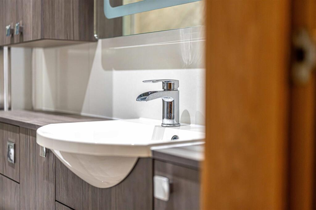 untitled (14 of 2).JPG