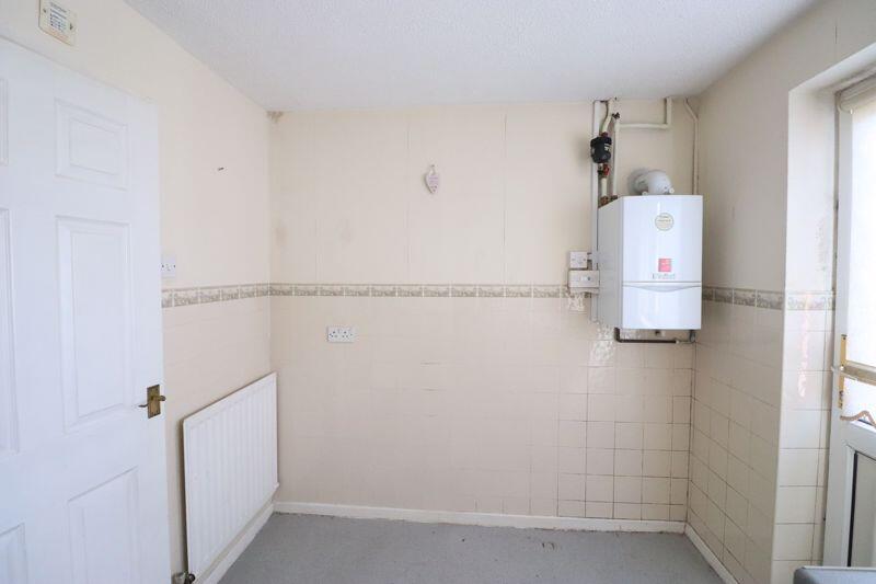 KITCHEN BREAKFAST AREA