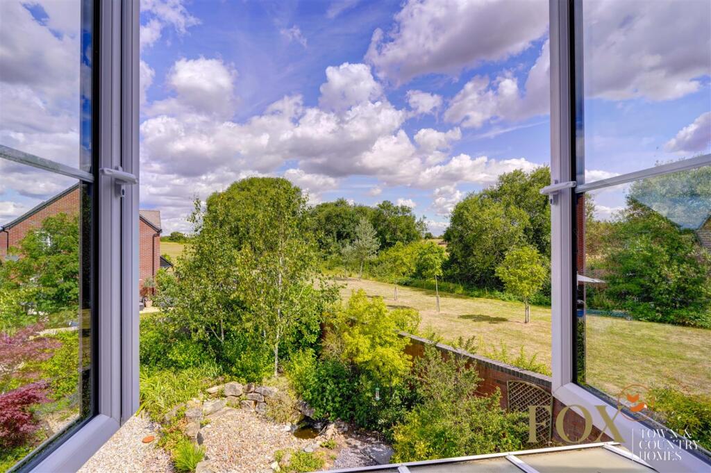 21 Wessex Grove (37).jpg