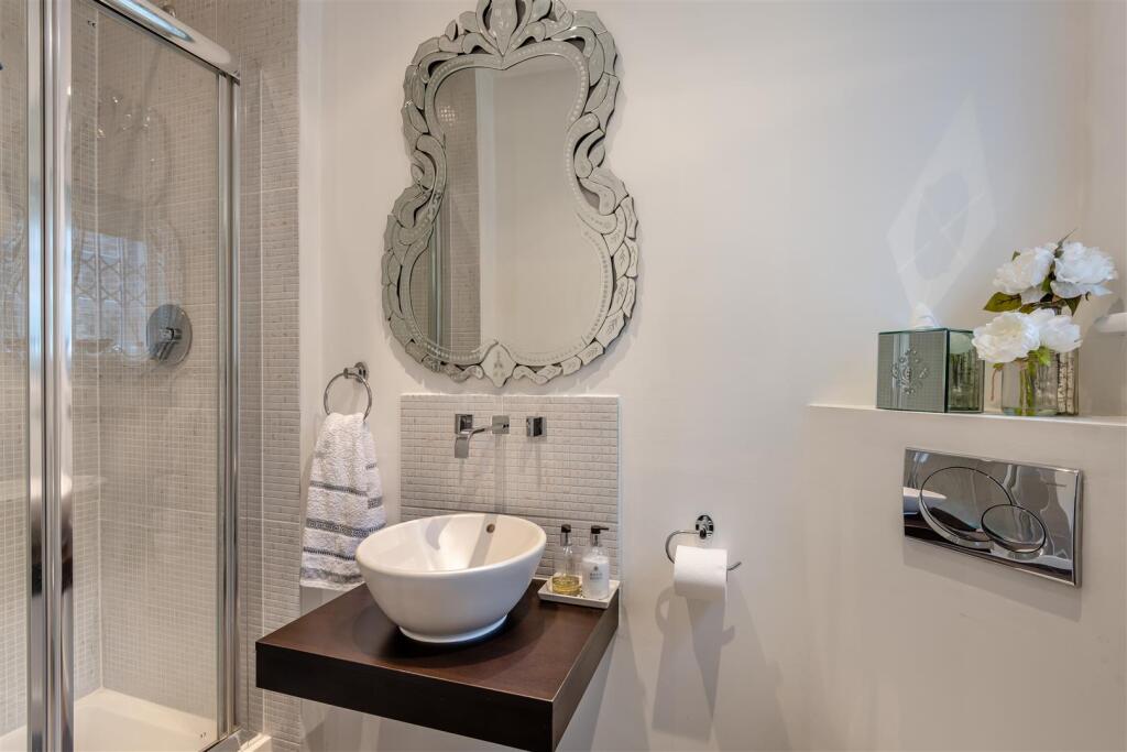 8636185-interior01.jpg