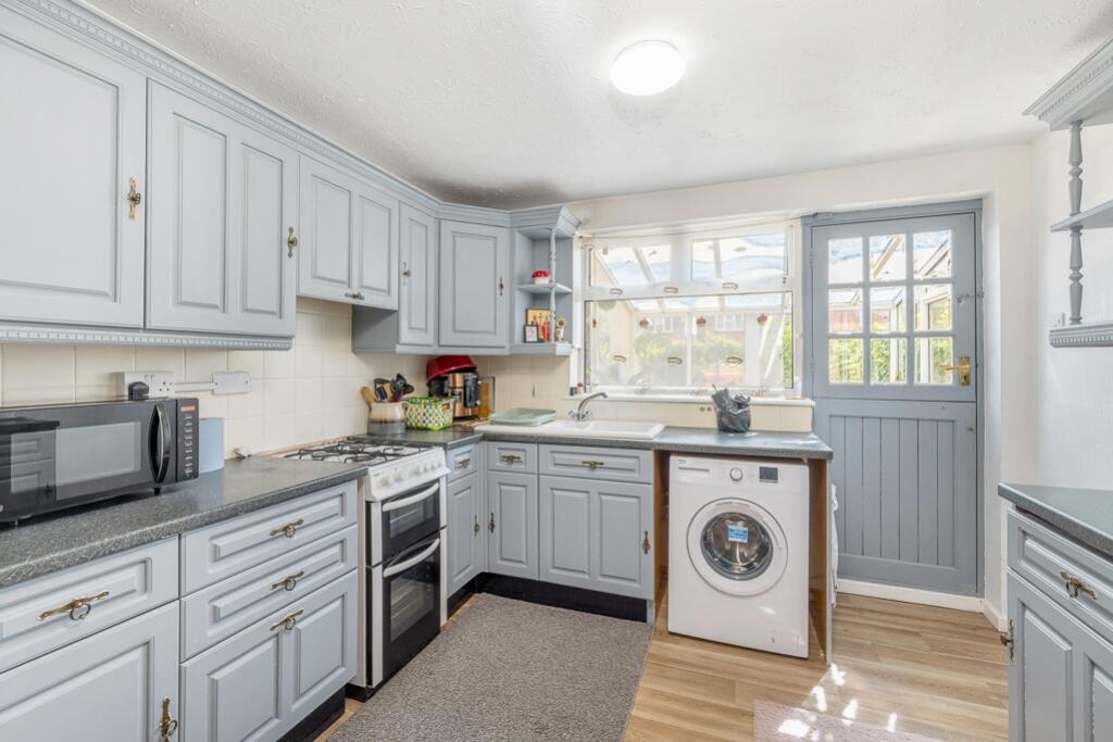 172 Queens Road (Spalding)-14