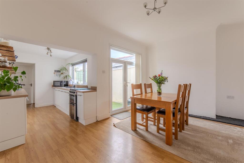 24 Florence Place-10.jpg